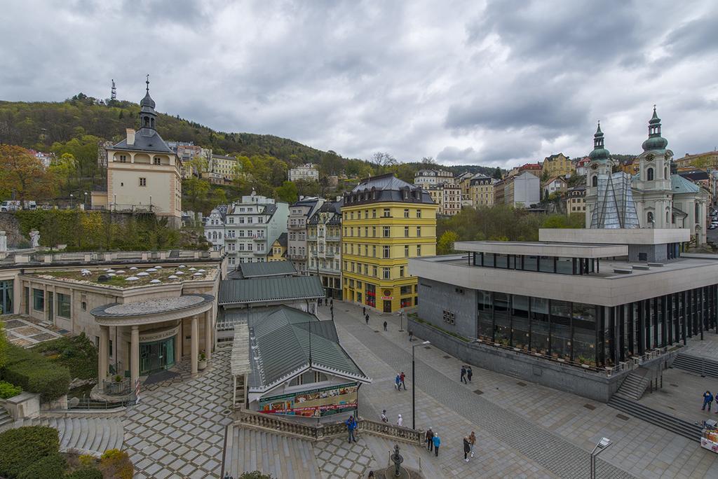 Apartment Promenada 35 Karlovy Vary Bagian luar foto